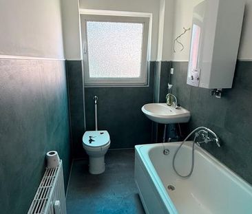 Helle, sanierte 3,5 Zimmerwohnung EG - Photo 3