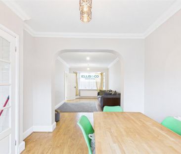 4 bedroom semi-detached house to rent - Photo 6