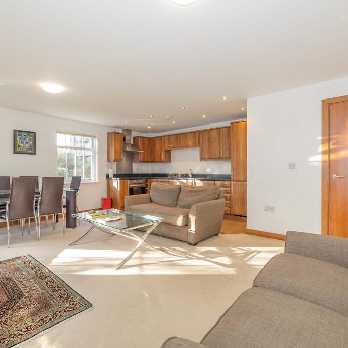 2 bedroom flat to rent - Photo 1