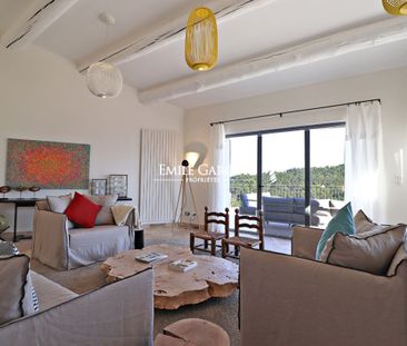 A louer, une propriété d'exception Suspendue entre Ciel et Luberon - Photo 2