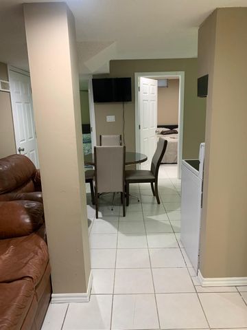 For Lease - 24 White Tail Crescent Unit# Bsmt, Brampton, Ontario - Photo 3