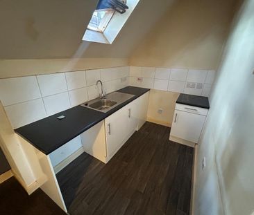 1 bedroom flat to rent - Photo 2