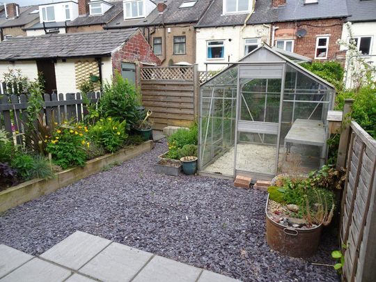 3 bedroom terraced house to rent - Photo 1