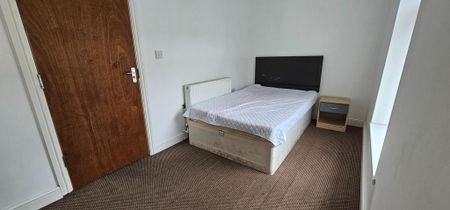 House to rent - Photo 5