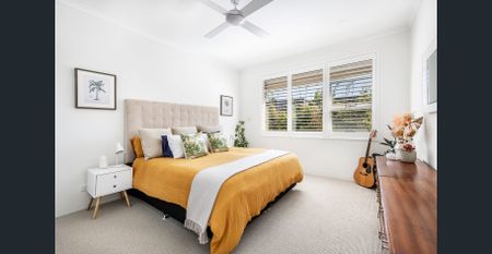 Stylish Coastal Apartment in Prime Mona Vale Location - Photo 3