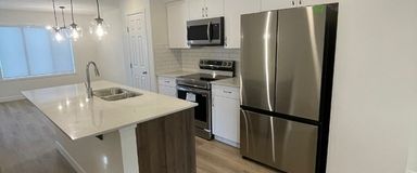 Newer Build in Keswick - Rental Discount for Holiday Season | 5024 Kinney Link, Edmonton - Photo 1