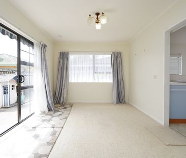 110 Oxford St, Tawa - Photo 2