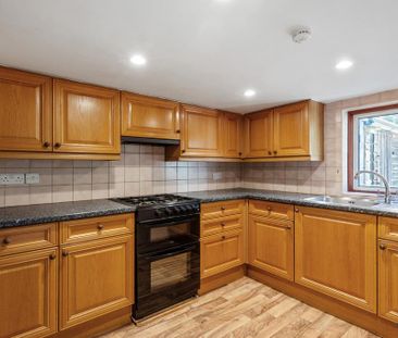 2 bedroom terraced house to rent - Photo 5