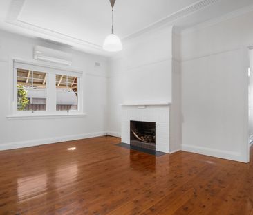 Centre of Town - Photo 1