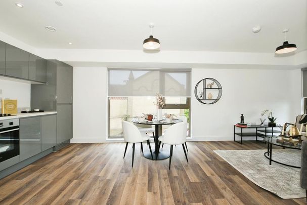3 bedroom apartment to rent - Photo 1