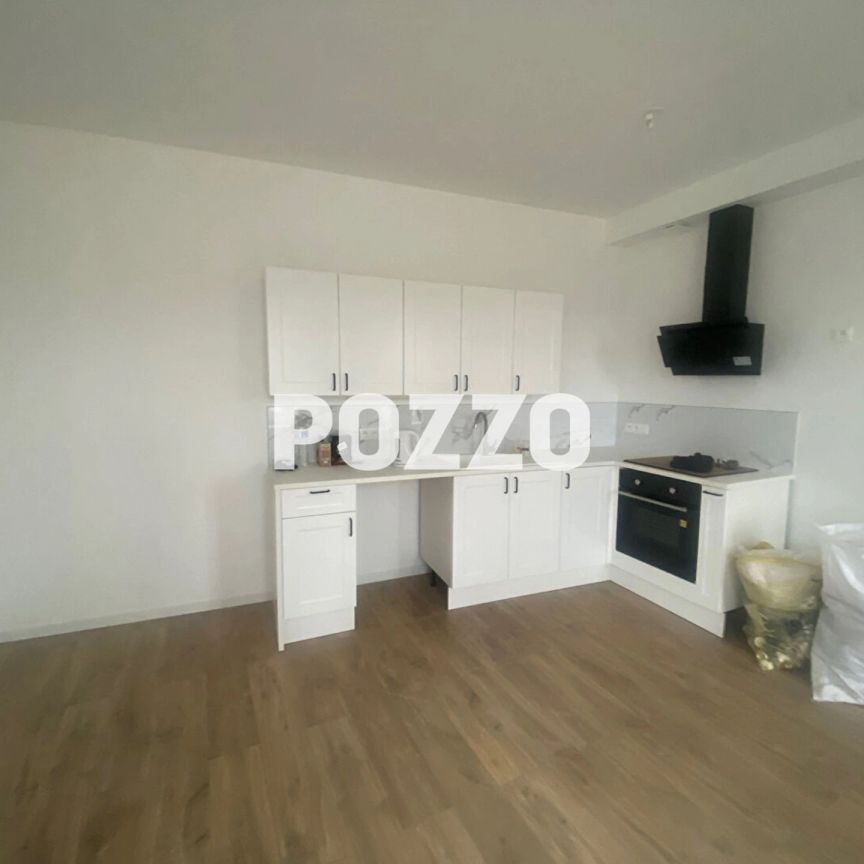 Appartement Coutances entièrement rénové 4 pièce(s) 59.41 m2 - Photo 1