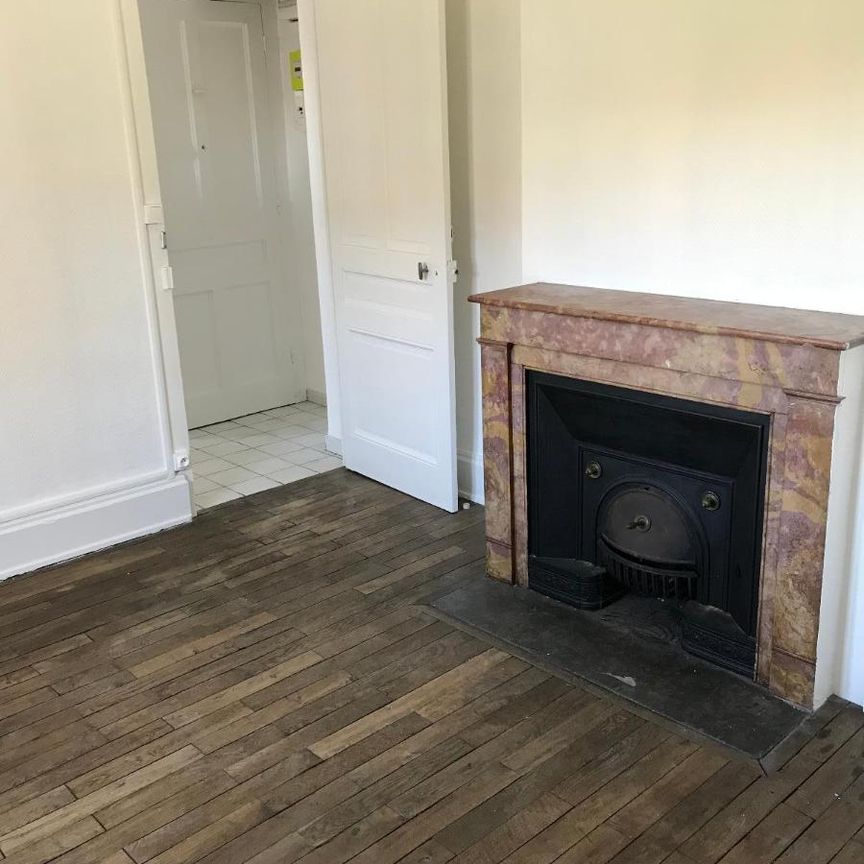 Location Appartement 1 pièce 28m² LYON 3ème - Photo 1