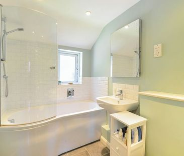 Badgers Hollow Peperharow Road, Godalming - 1 bedroomProperty for l... - Photo 4