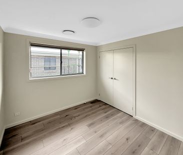 BRAND NEW MODERN DUPLEX - Photo 5