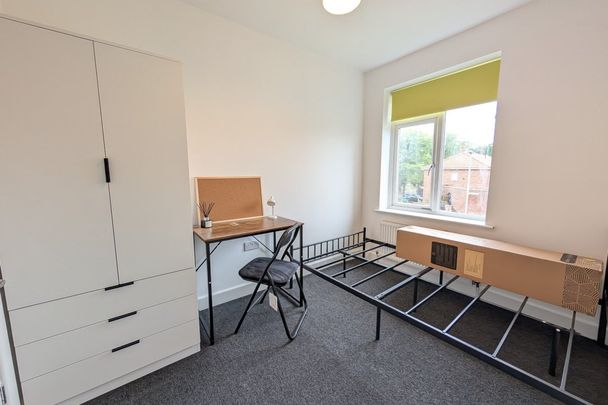 Bixley Close, NORWICH - Photo 1