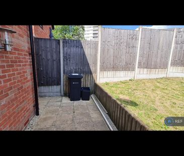 2 bedroom semi-detached house to rent - Photo 6