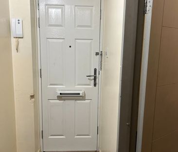 1 Bed Flat, Arundel House, CR0 - Photo 3
