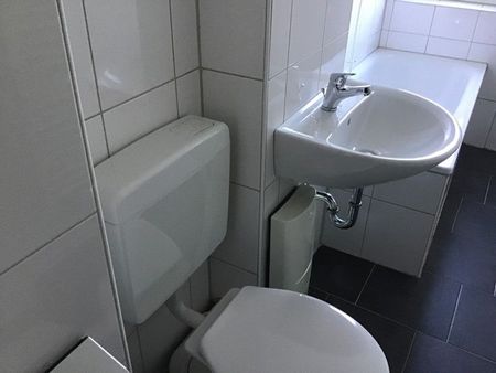 3-Zimmer-Wohnung zu haben - anschauen, wohlfühlen, anmieten! - Foto 2