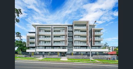 Home on High - Near new stylish two bedroom - Photo 2