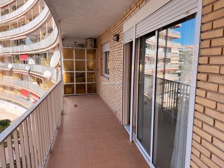 Apartment in Torrevieja, playa del cura, for rent - Photo 3