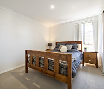 Modern Three Bedroom Duplex Close to Delroy shops - Photo 5