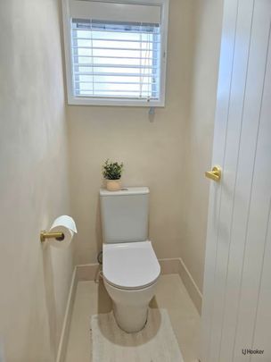 BEAUTIFULLY RENOVATED TWO BEDROOM FURNISHED UNIT - STEPS TO BEACH! - Photo 1