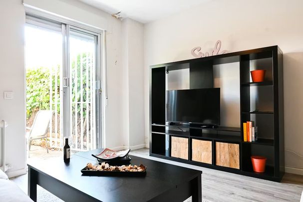 Calle Carabela, Madrid, Community of Madrid 28042 - Photo 1