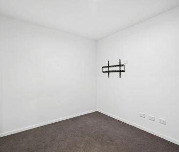 Convenience Meets Contemporary in The Heart of Canberra - Photo 6