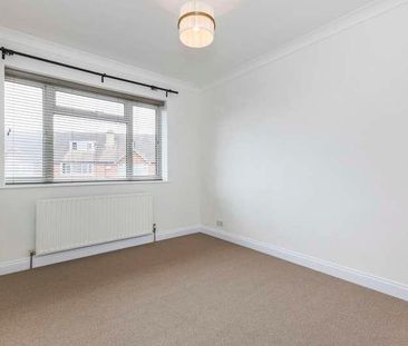 Priory Court, Priory Road, Sutton, SM3 - Photo 5