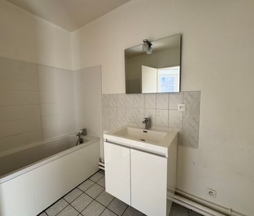 Location Appartement 2 pièces 40m² ORLEANS 45000 - Photo 5