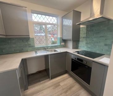 3 bedroom semi-detached house to rent - Photo 3