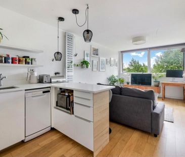 2 Bed Flat, Hopton Street, SE1 - Photo 1