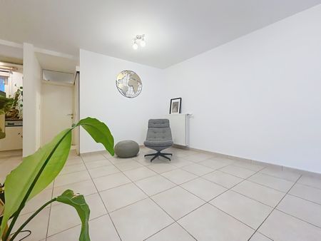 Gelijkvloers, 1 slaapkamer appartement centrum Bree - Foto 3