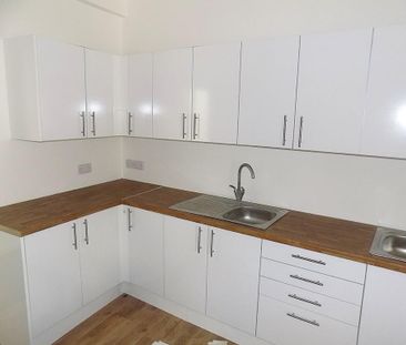 1 bedroom property to rent - Photo 2