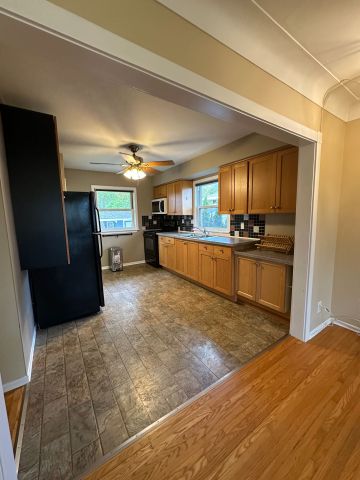 For Lease - 183 Grove Park Drive, Burlington, Ontario - Photo 3