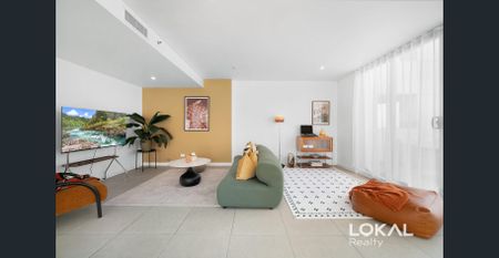 Fully furnished | Rare Three-Bedroom Penthouse with Iconic Views- An Oversized Layout Seldom Found - Photo 2