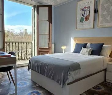 Carrer de Roger de Llúria, Barcelona, Catalonia 08010 - Photo 4