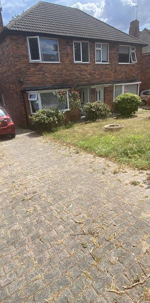 3 bedroom semi-detached house to rent - Photo 2