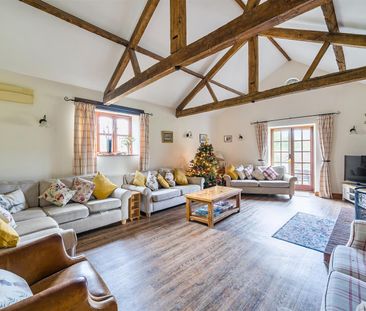 Plush, Dorchester, Dorchester - Photo 2