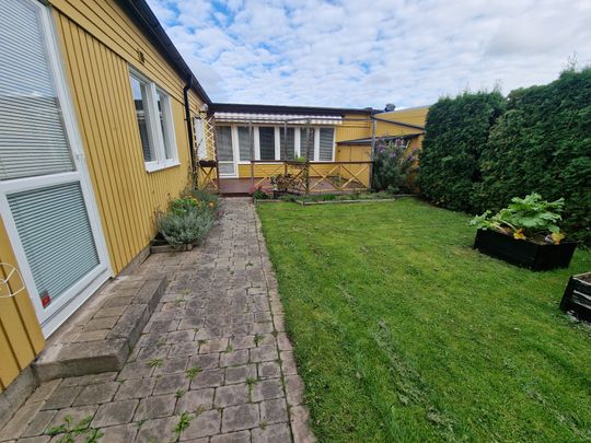 Rödklövervägen, Hässelby - Foto 1