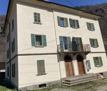 3 1/2-Zimmer-Mansarden-Wohnung im Dachgeschoss an ruhiger, zentrale... - Foto 5