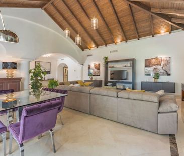 6 room luxury Villa for rent in Marbella, Andalusia - Photo 2