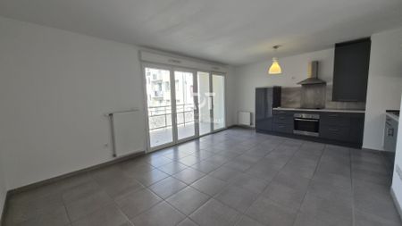 Location Appartement 3 pièces 63m² GRENOBLE 38100 - Photo 2