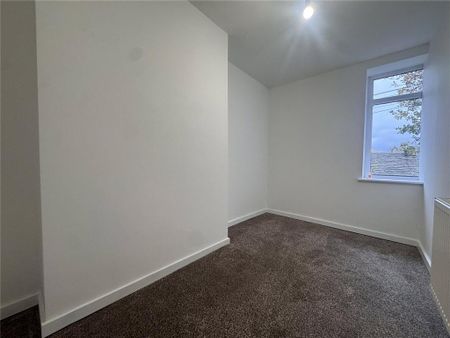 4 bedroom terraced house to rent - Photo 5