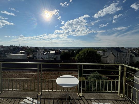 RUE AUGUSTE RENOIR, T2 de 39.92 m² avec balcon et place de parking ! - Photo 1