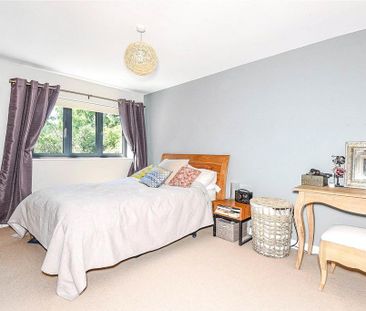 4 bedroom detached house to rent - Photo 3