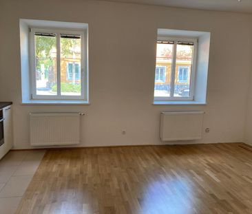 Mietwohnung mit Terrasse im Bezirk Jakomini - Photo 1