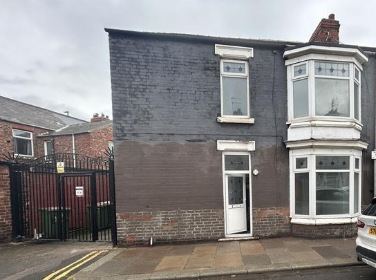 3 bedroom terraced house to rent - Photo 1