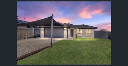 Spacious Family Home with Shed, Side Access & Multiple Living Zones - Photo 2