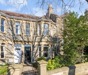 4 bedroom terraced house to rent - Photo 1